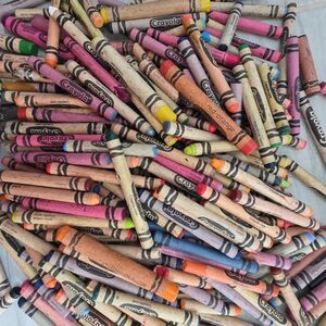 Lot of Crayons Used  2+ lbs Bulk Crafts Art Melting Fun Activities